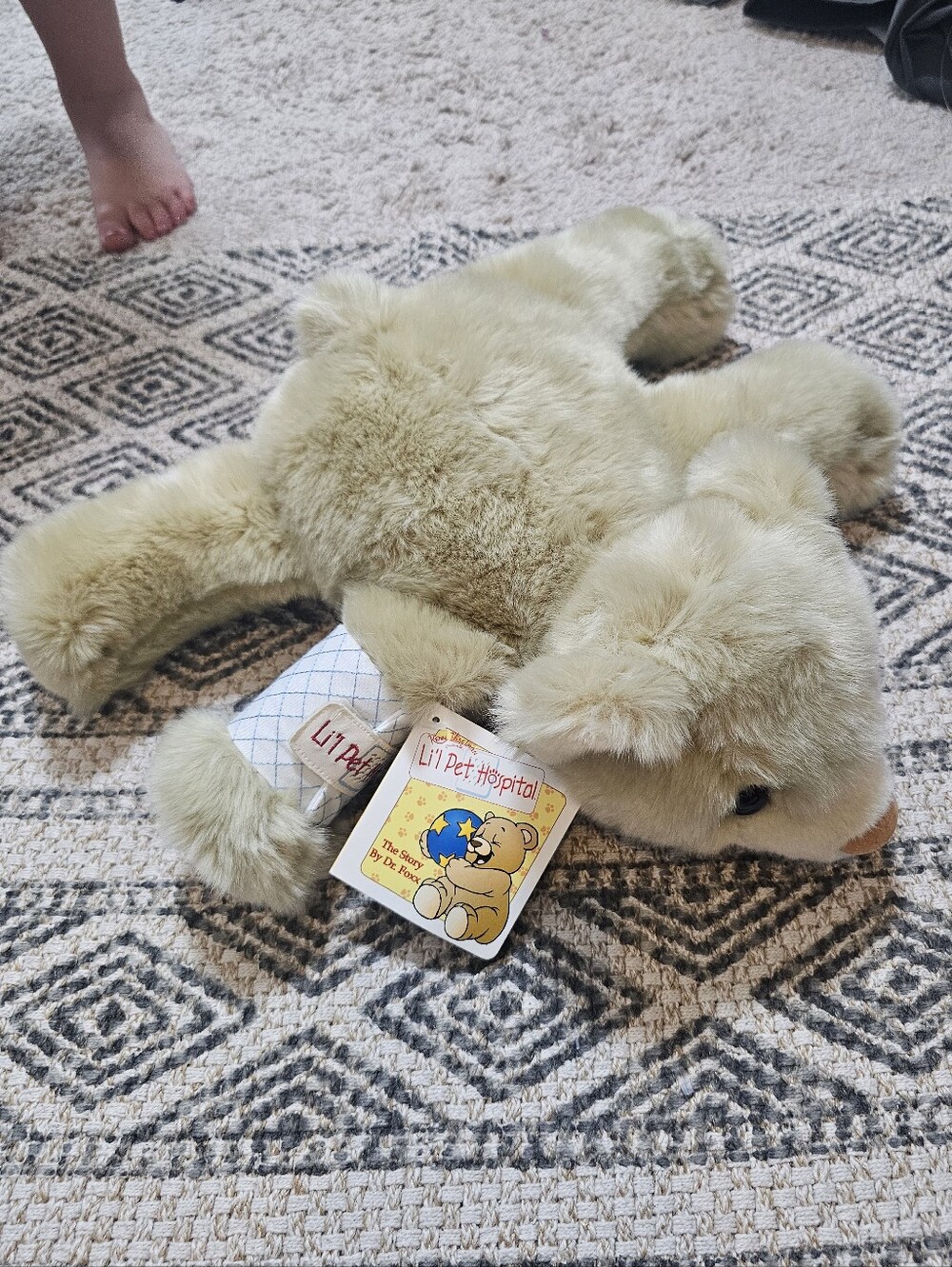 Vtg Vintage Lil Pet Hospital NWT Plush Red Paw Bear 2002 Dropsie Bear